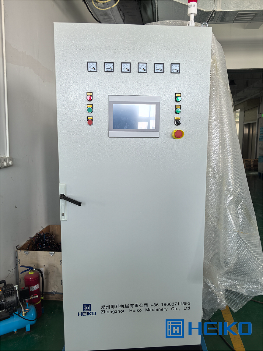 PLC程序控製櫃(帶水印)
